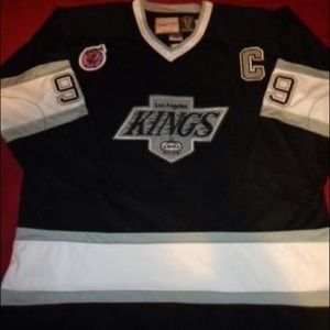 Authentic throwback never worn tried it on once couldn’t fit it so I’m selling